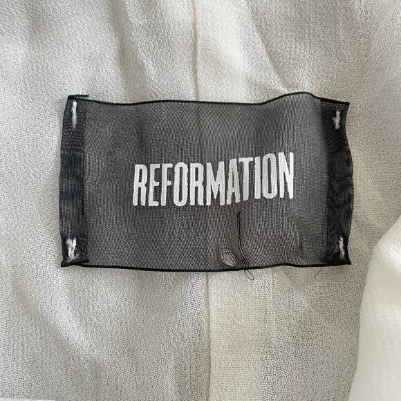 Reformation V-Neck Spaghetti Strap Tank Top in White - Size: Small - Picture 3 of 8